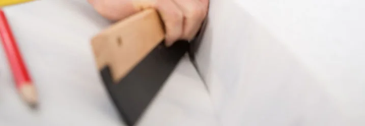 Ausroll-Vinylboden andrücken